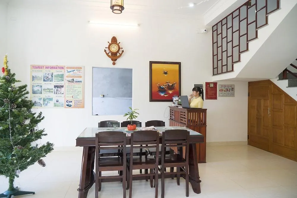 Отель Luna Villa Homestay Хойан