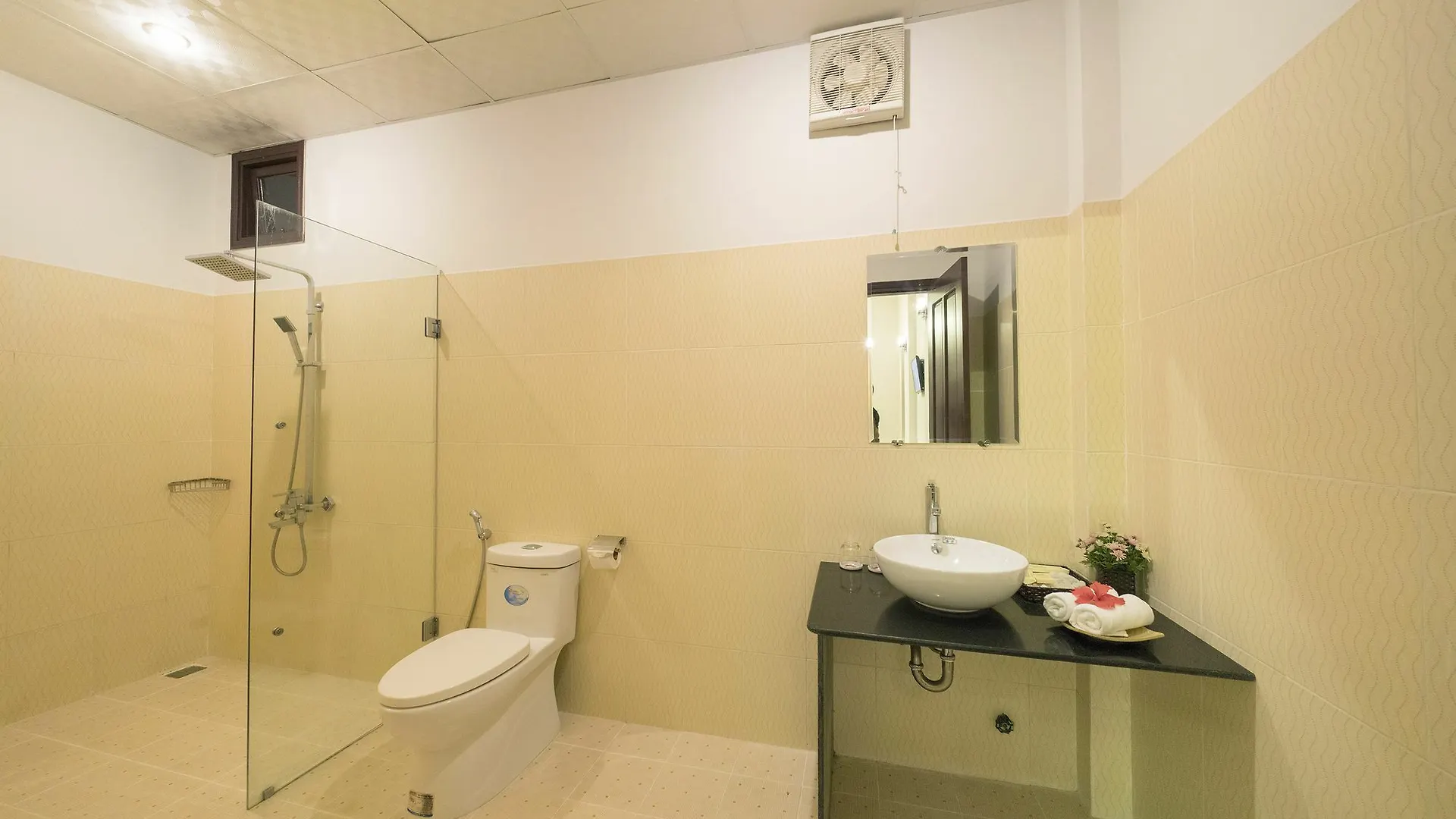 Отель Luna Villa Homestay Хойан