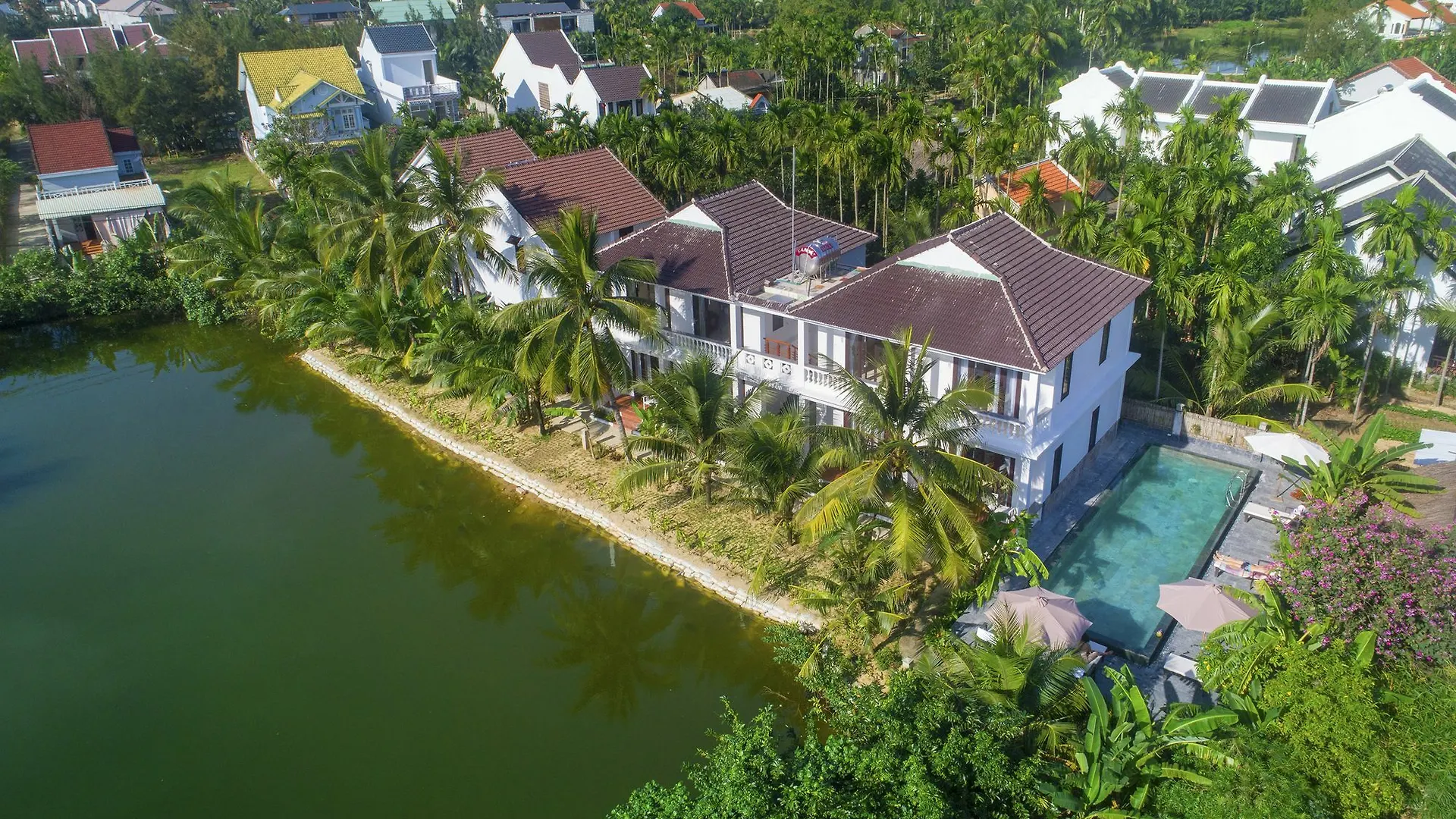 Luna Villa Homestay Хойан Отель